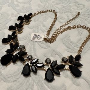 NWT Black, gray and gold statement necklace - Francesca’s